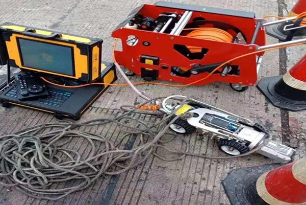 高平CCTV管道检测机器人